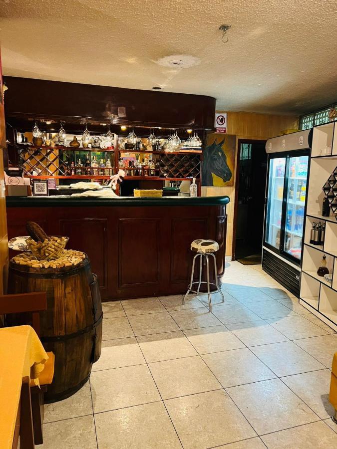 Hotel Estrellita Inn Alameda Кито Экстерьер фото