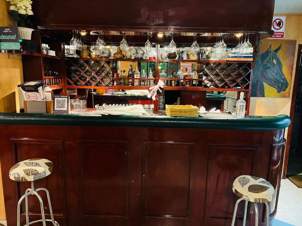 Hotel Estrellita Inn Alameda Кито Экстерьер фото