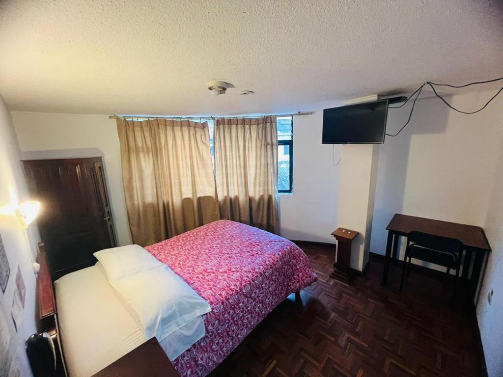 Hotel Estrellita Inn Alameda Кито Экстерьер фото